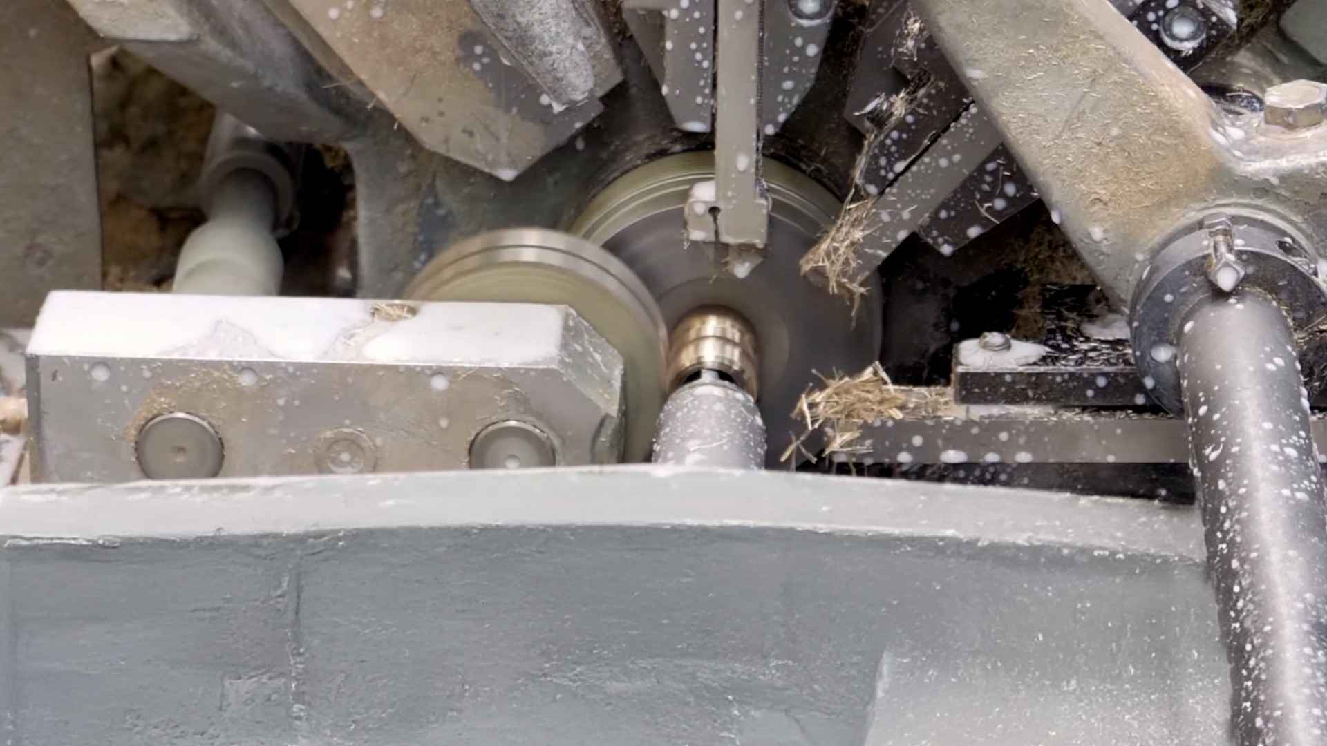 Fabrication d’appareils à fileter et à polygoner sur mesure
