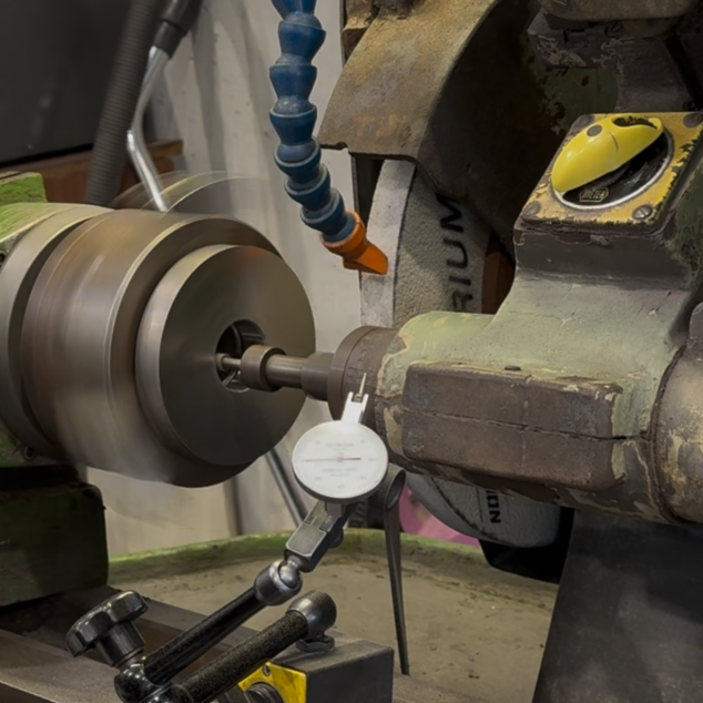 Alésage intérieur dans le cadre de la fabrication d&#039;une fraise à fileter